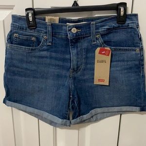 Levi women’s shorts